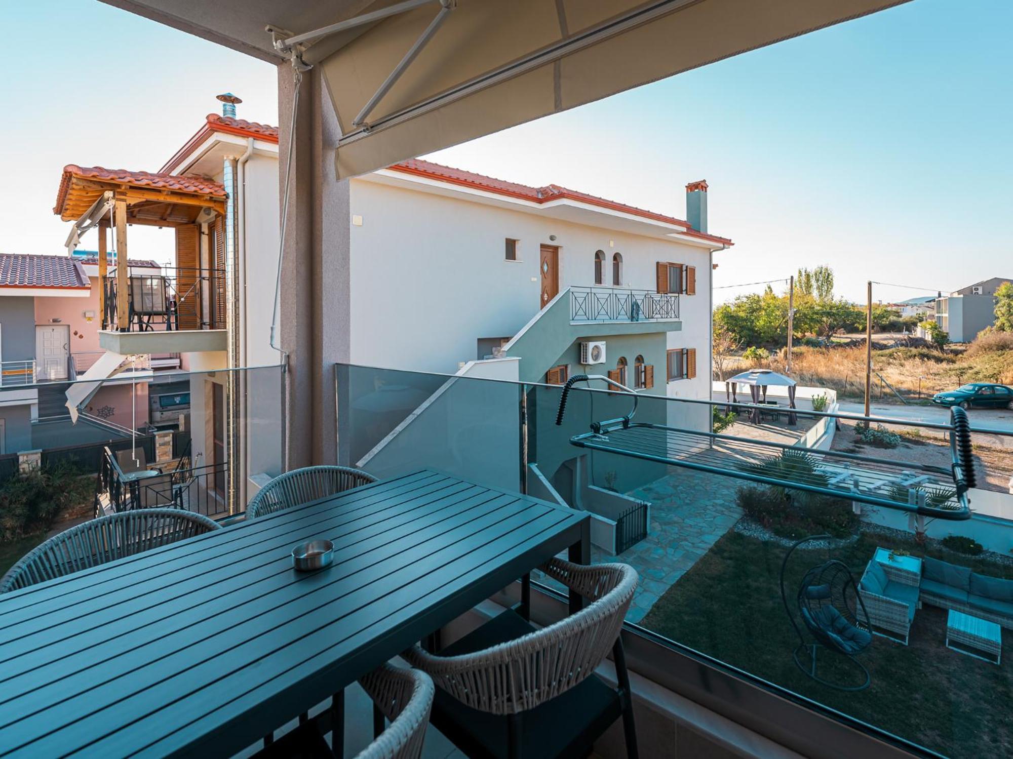 Antony'S Luxury Apartments Никити Екстериор снимка