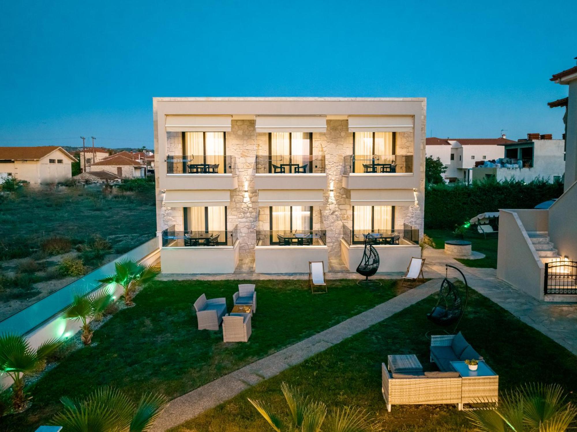 Antony'S Luxury Apartments Никити Екстериор снимка