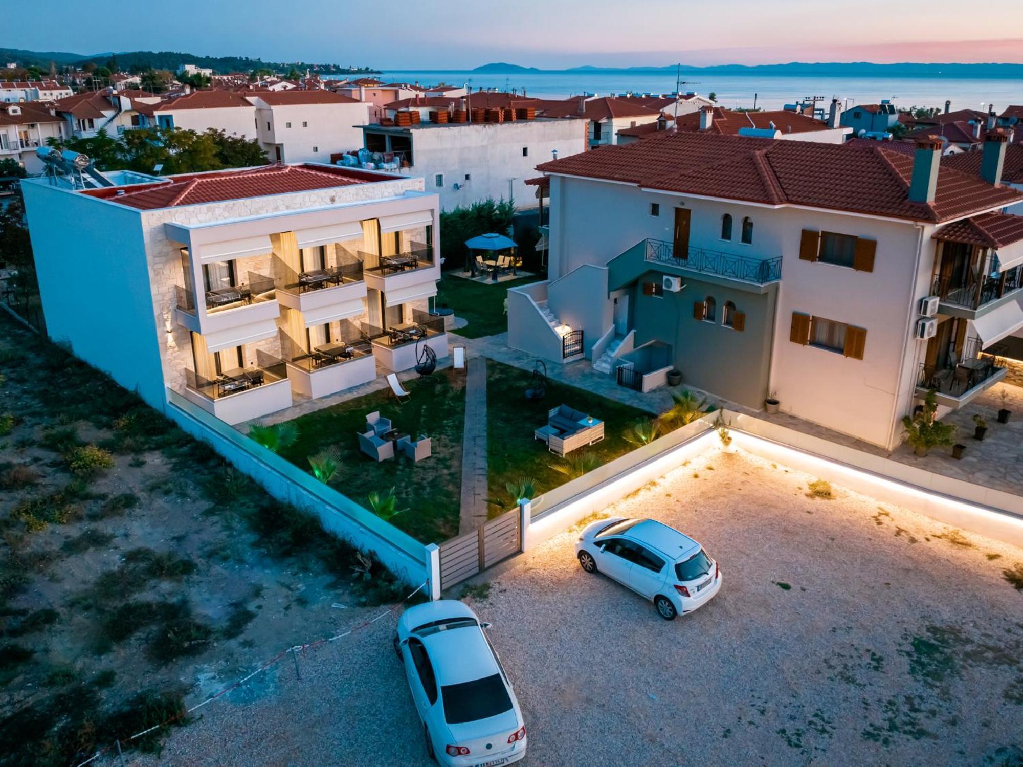 Antony'S Luxury Apartments Никити Екстериор снимка