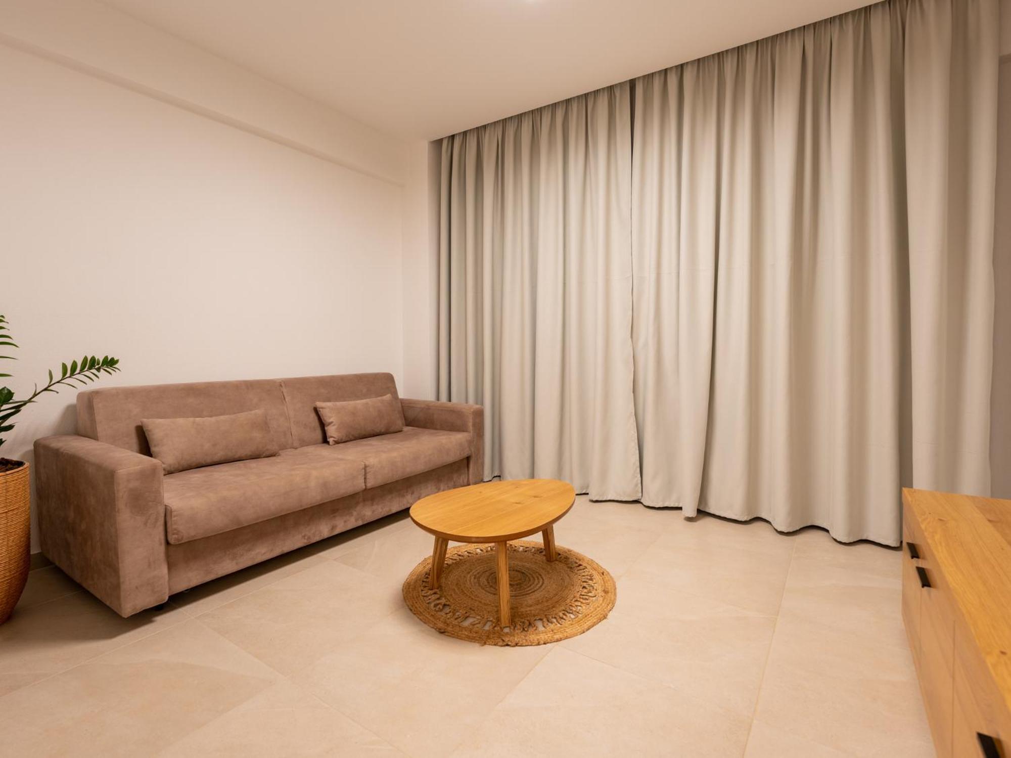 Antony'S Luxury Apartments Никити Екстериор снимка